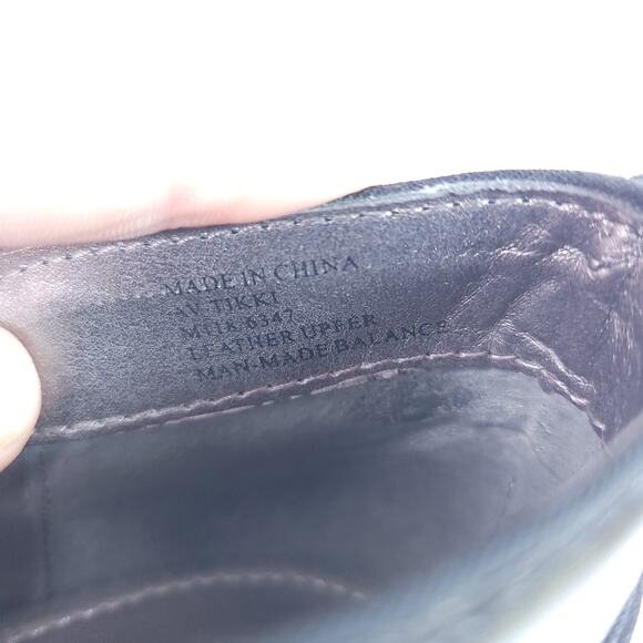 Adrienne Vittadini Black Leather Tikki Ankle Booties Heels Size 7 - Picture 10 of 11